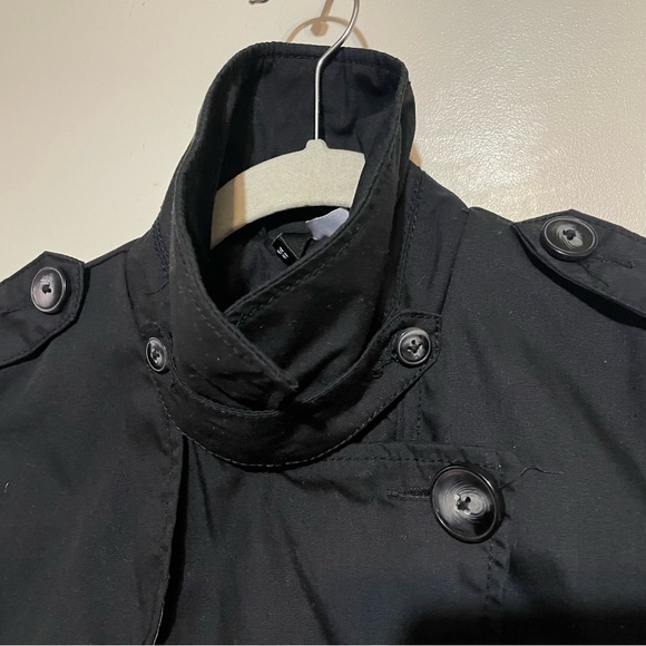 Divided Jacket - Picture 2 of 3